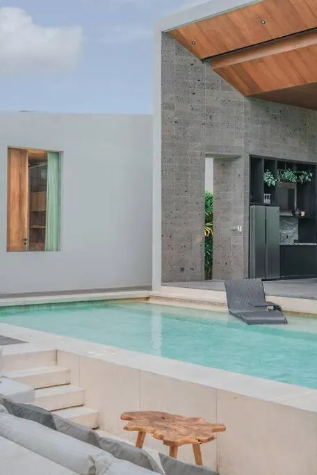 Villa Boya - 6Br Luxury Oasis In Central Berawa Canggu  Canggu (Bali)