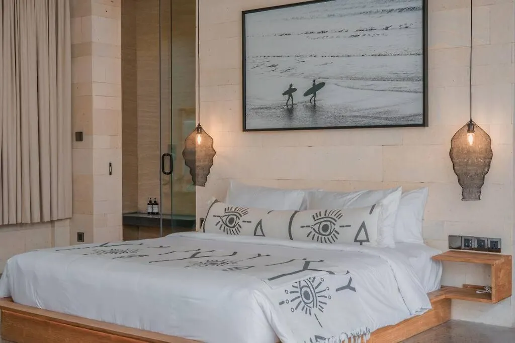 Villa Boya - 6Br Luxury Oasis In Central Berawa Canggu