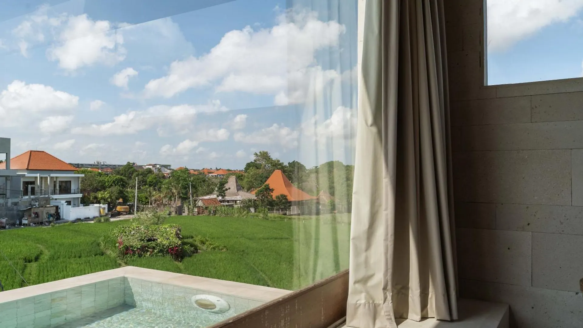 Villa Boya - 6Br Luxury Oasis In Central Berawa Canggu