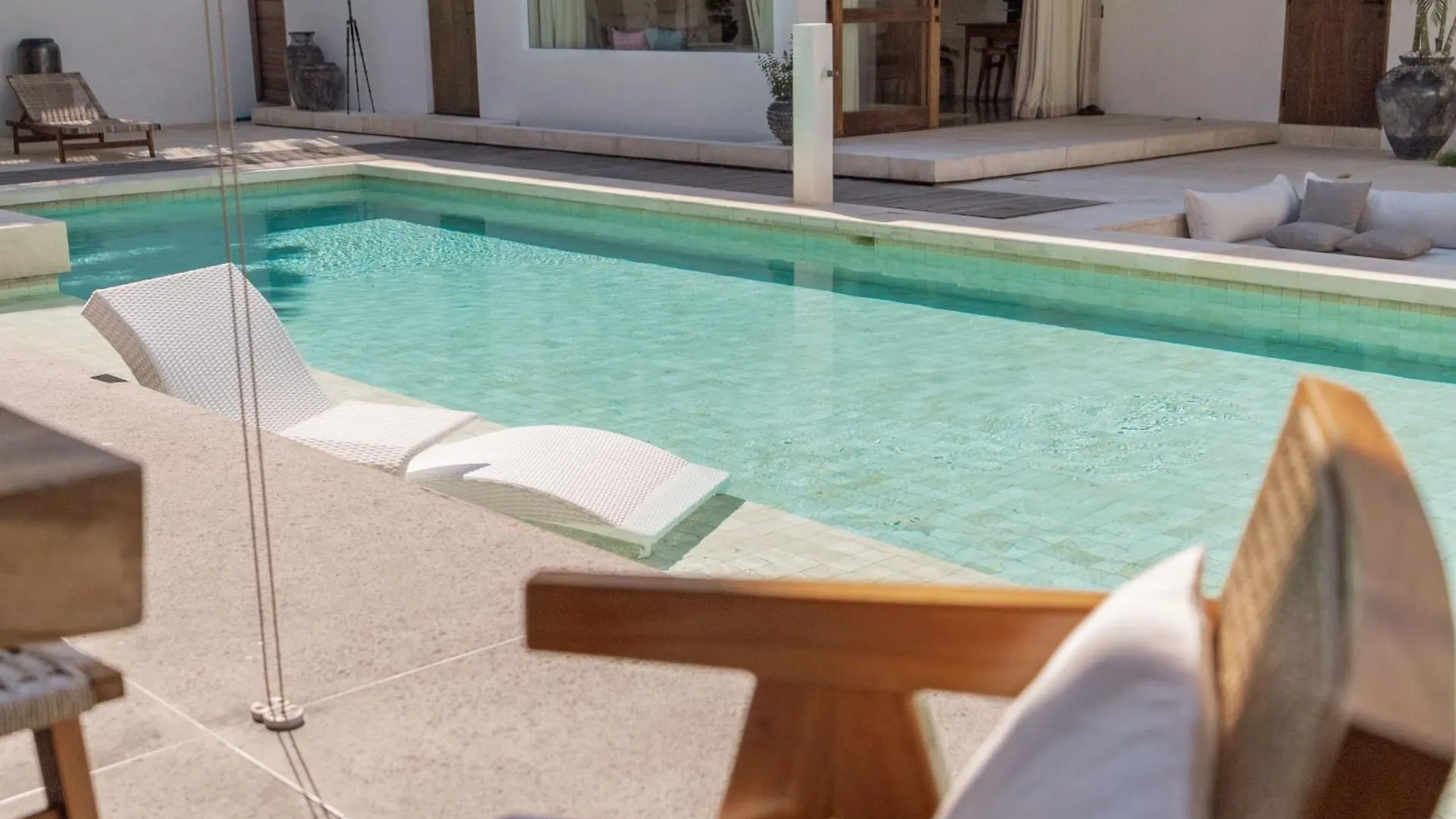 Villa Boya - 6Br Luxury Oasis In Central Berawa Canggu